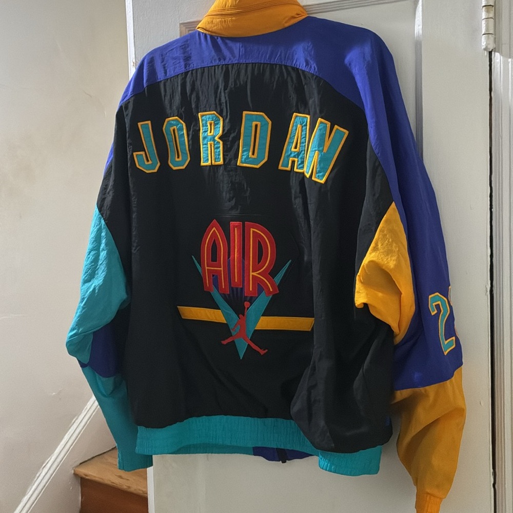 Vintage Nike Air Jordan Windbreaker